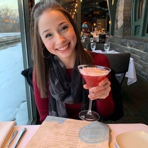 Meet your Posher, Katelyn